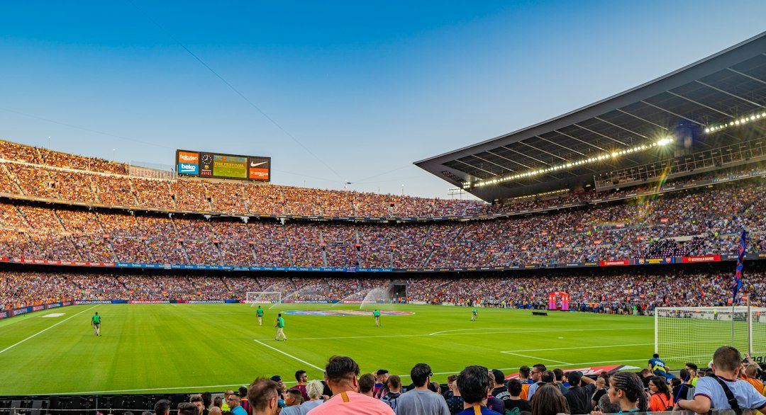 Alineaciones de fútbol hoy: diferencia la posible del once confirmado