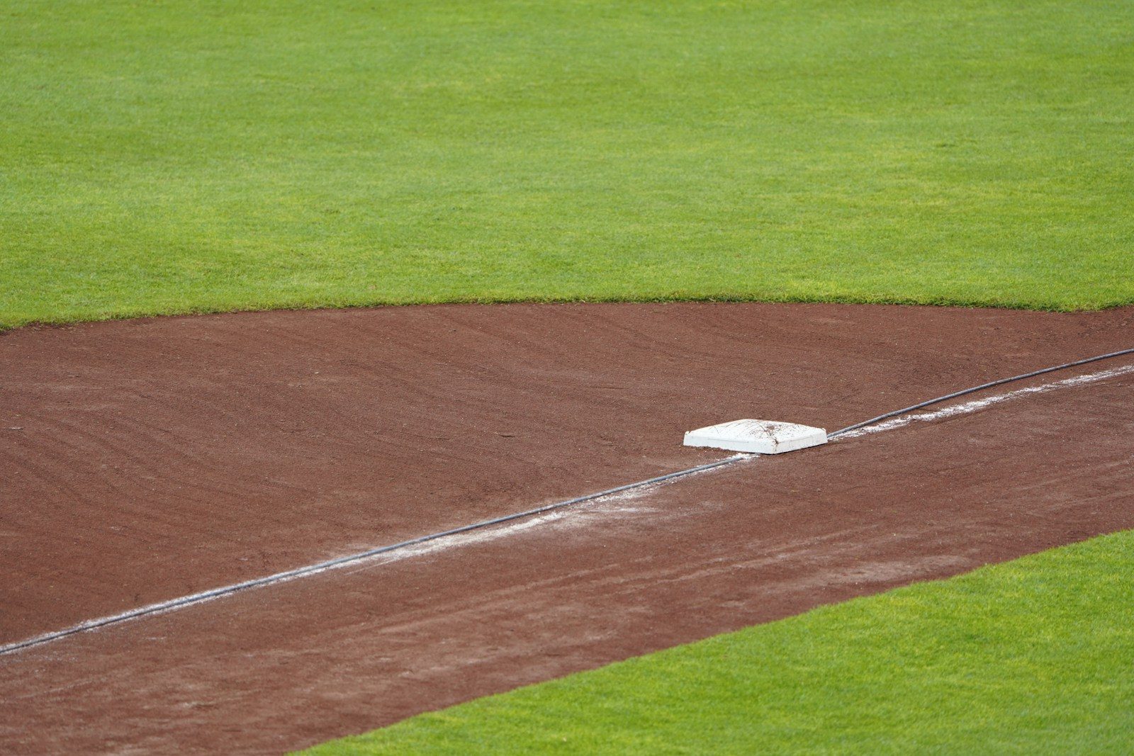 Baseball Rain-Delay Starter Return Check Before First-Five Bets