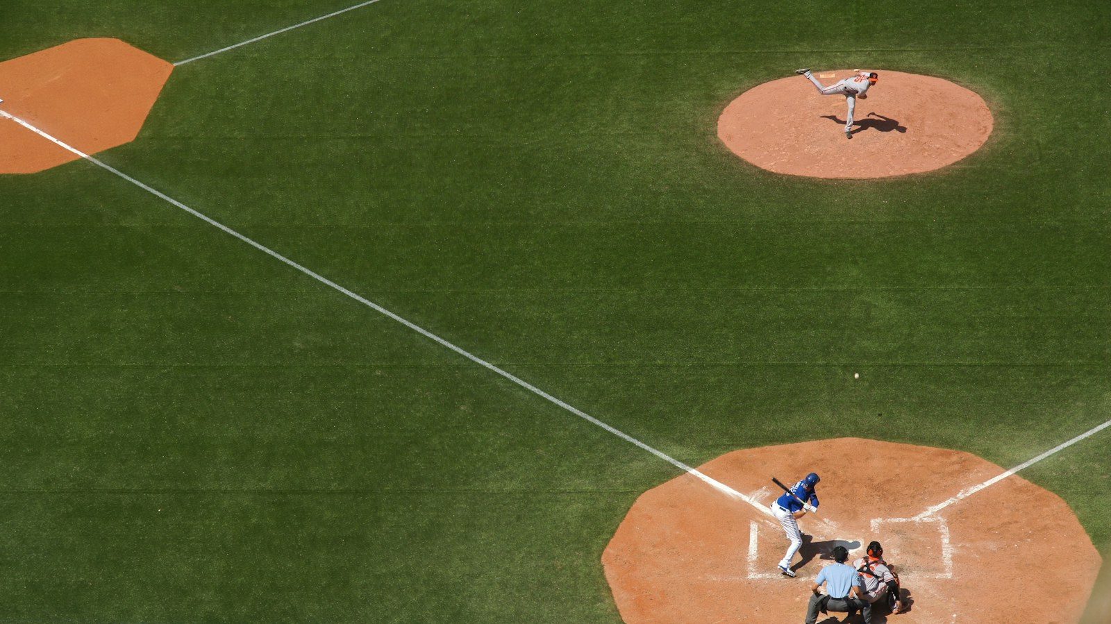 Baserunner Replacement Check Before Stolen-Base Props