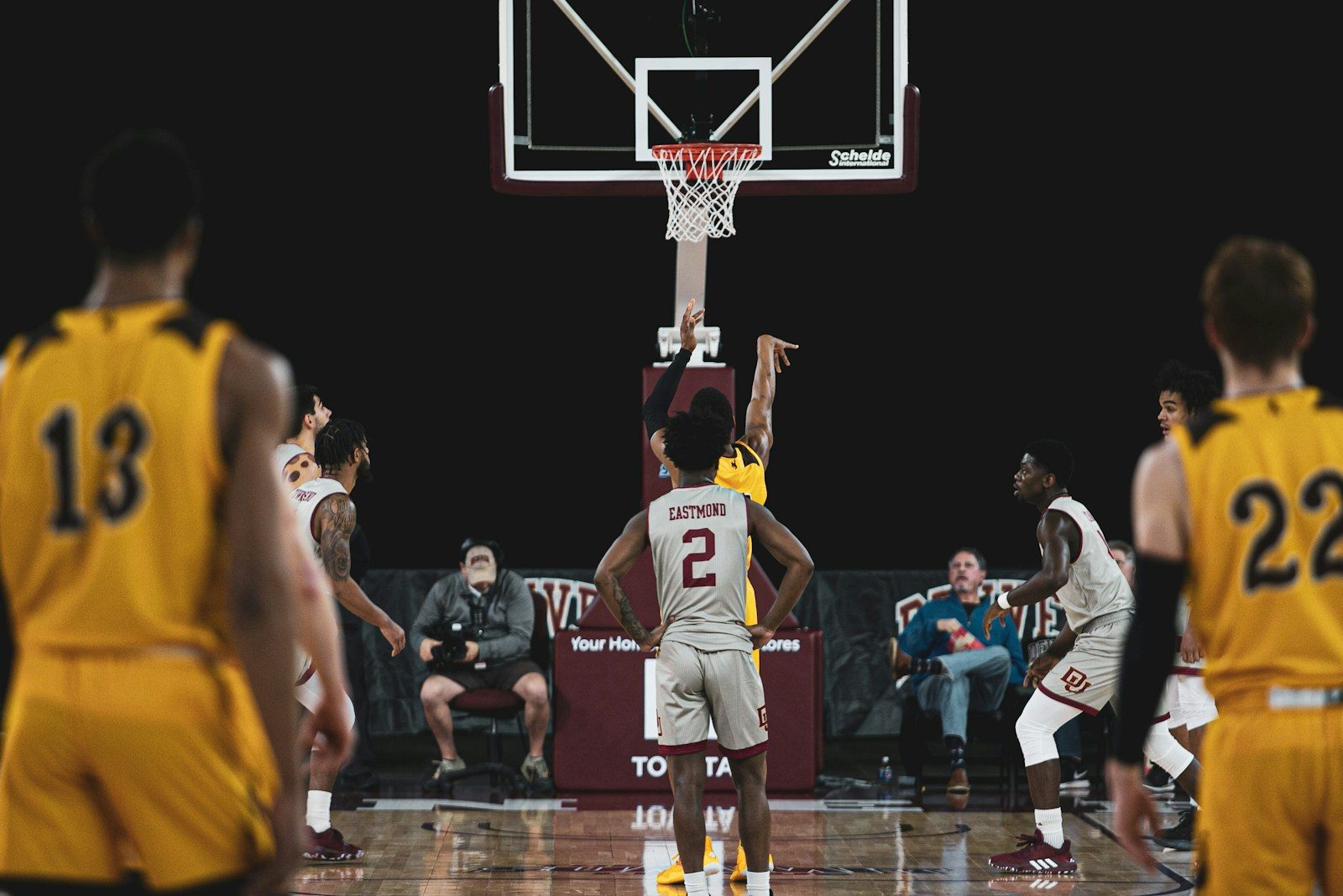 Basketball Contact-Lens Delay Rotation Reset Before Props