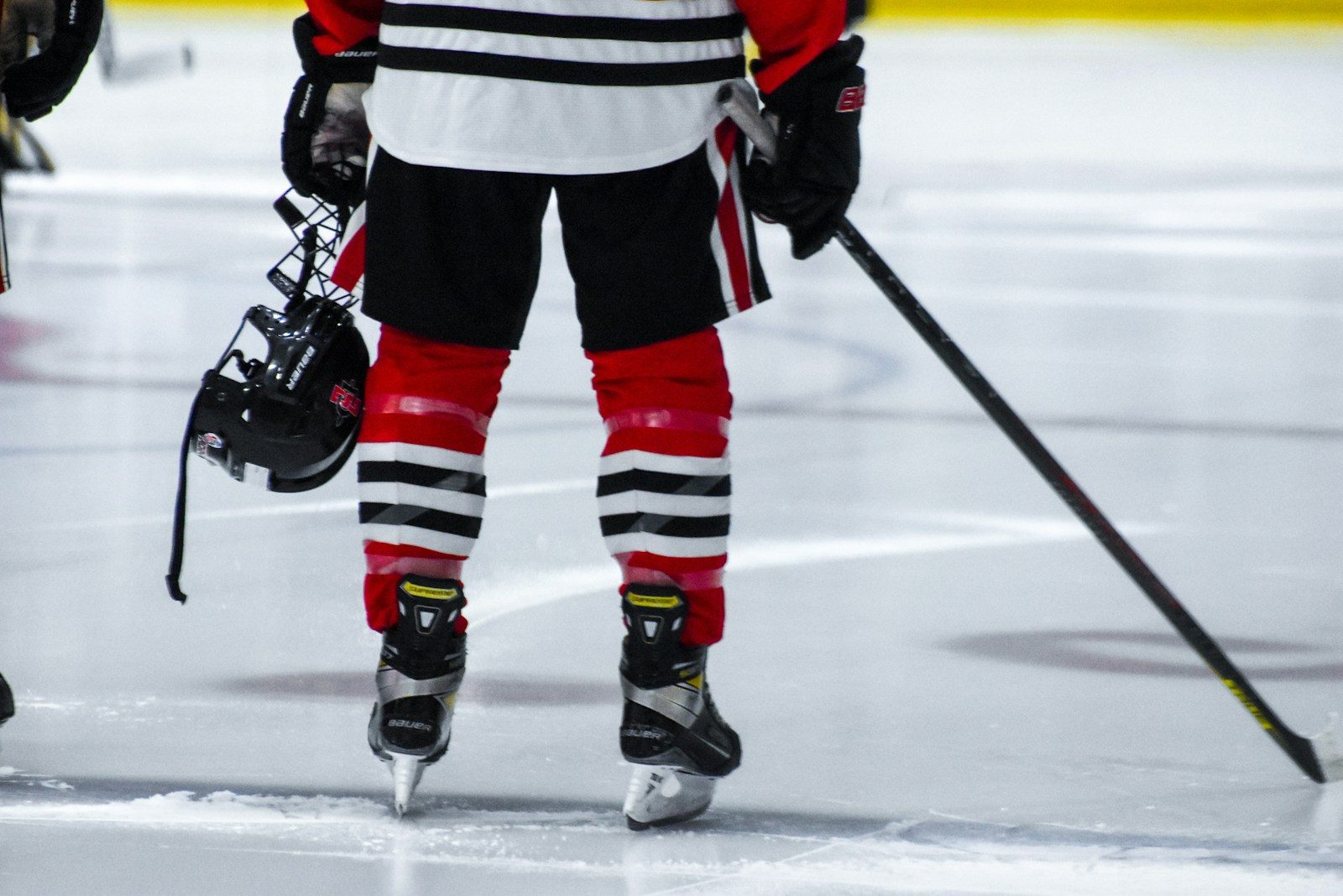 Hockey Goalie-Equipment Repair Reset Before Live Totals