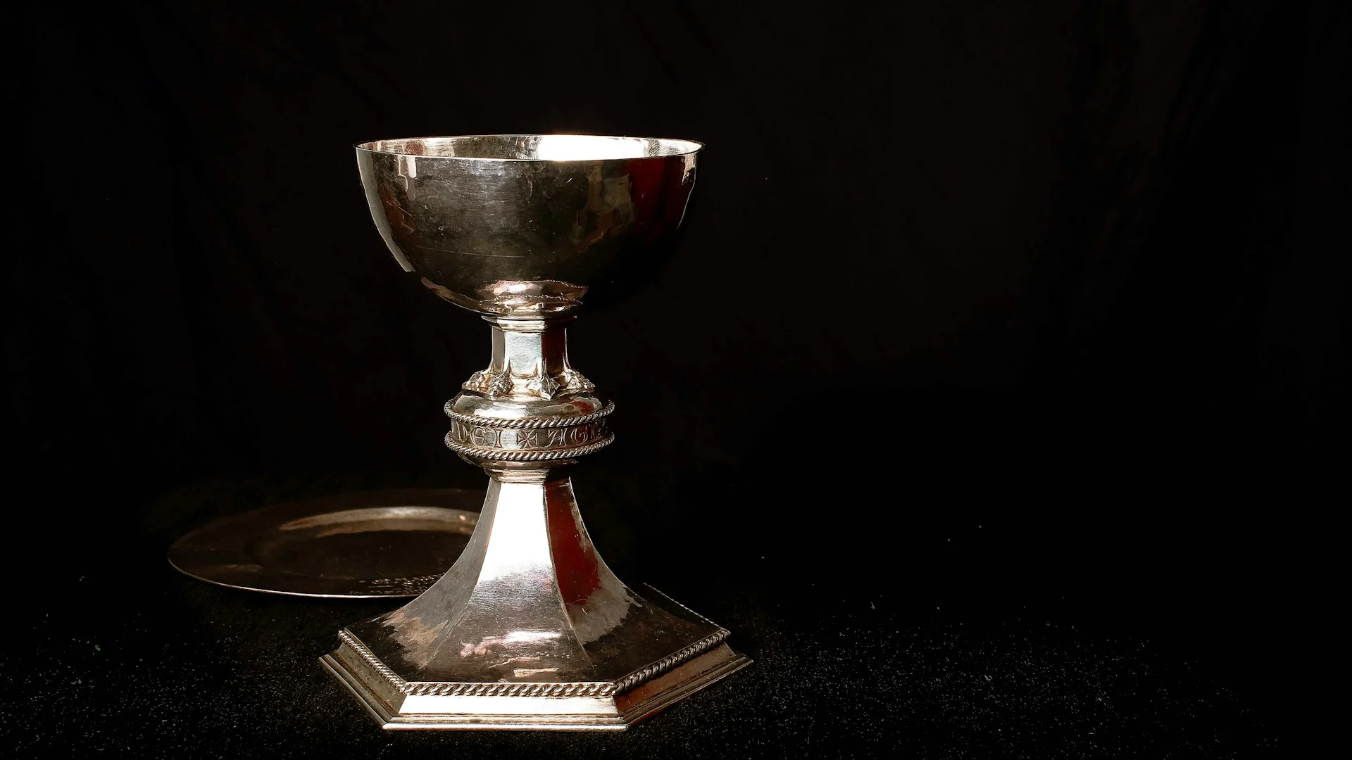 Pre-Match vs Live Betting for Cards: Best Timing