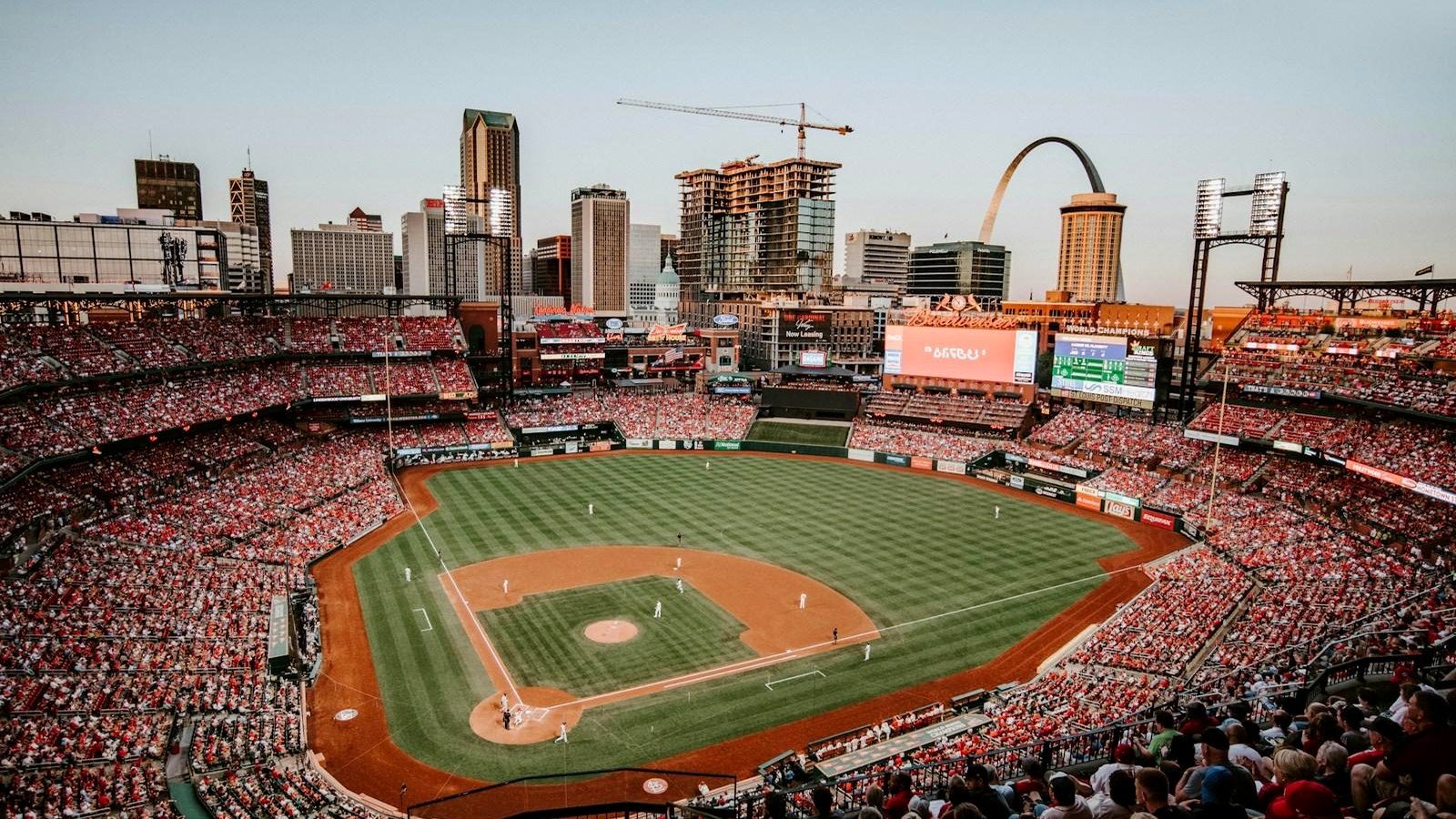 Reds-Pirates Singer-Keller Keeps Execution Timing in Focus